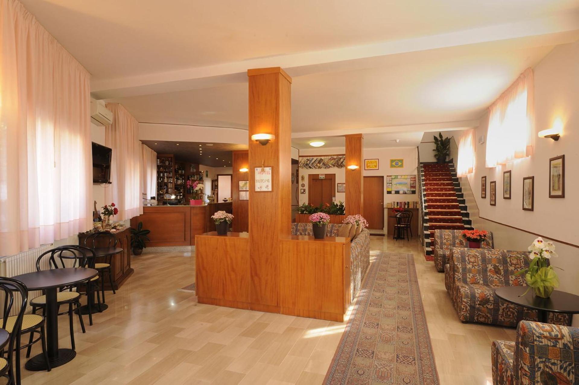 Hotel Tritone Лайгуэлья Экстерьер фото
